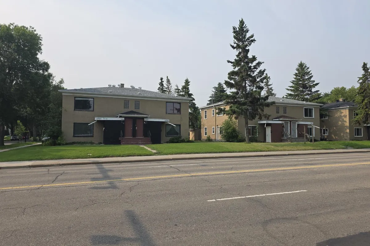 5703 - 118 Avenue exterior