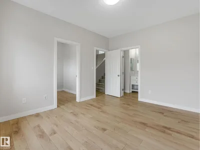 7327 24 AV SW photo 26