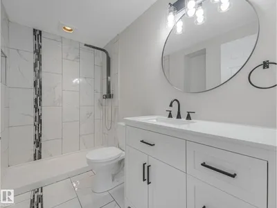 7327 24 AV SW photo 54