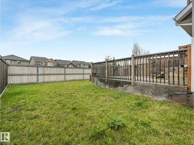 7327 24 AV SW photo 65