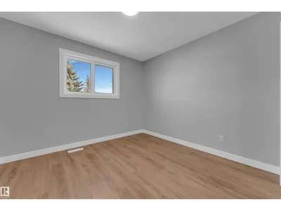4320 74 ST NW photo 18