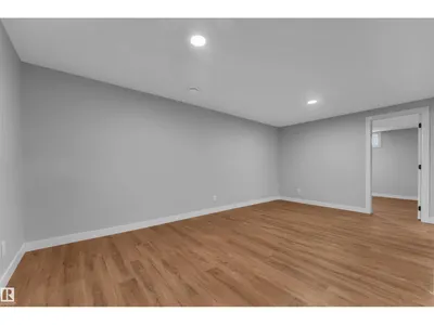 4320 74 ST NW photo 30