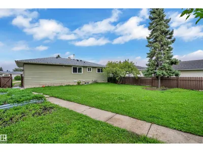 4320 74 ST NW photo 38