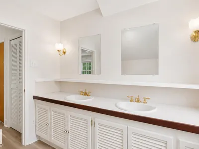 10438 133 Street NW photo 26