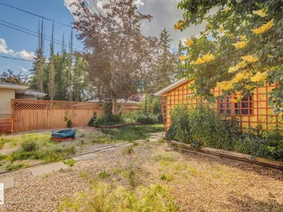 10438 133 Street NW photo 36
