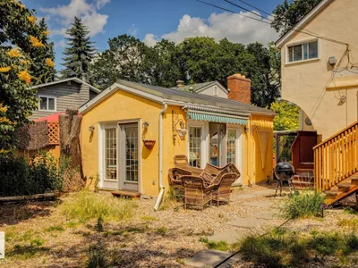 10438 133 Street NW photo 42