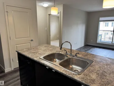 #212 508 ALBANY WY NW photo 15