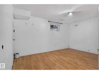10508 67 AV NW NW photo 24