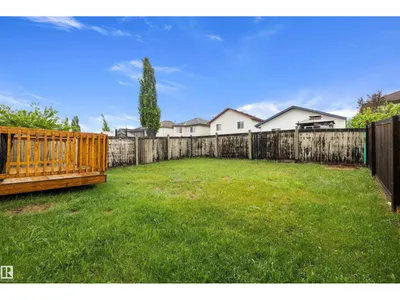 3344 24 AV NW photo 37