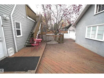 10026 87 AV NW photo 39