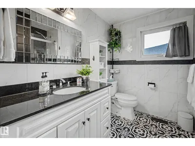 162 Mission AV photo 39