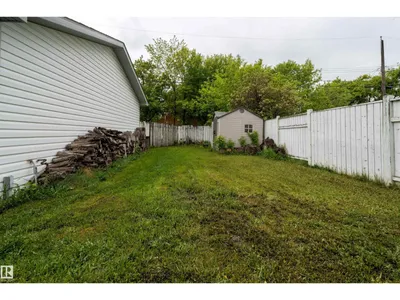 9716 160 ST NW photo 25