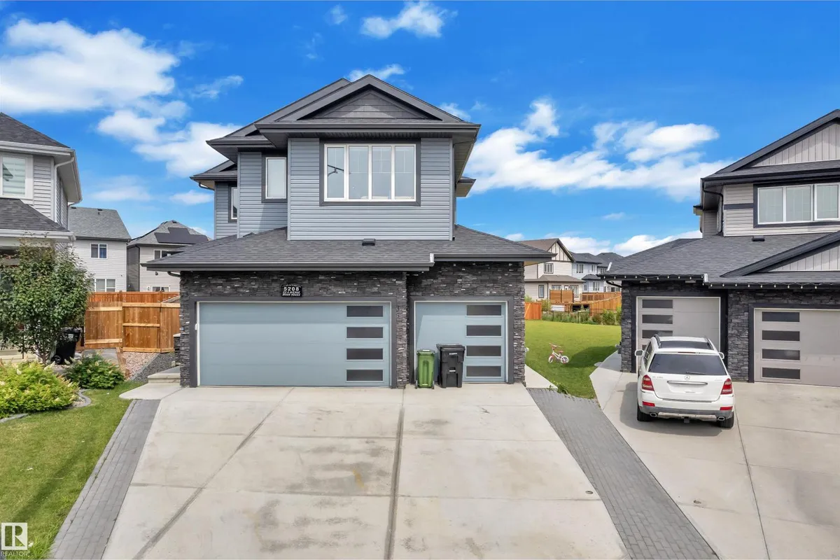 5208 23A AV SW exterior