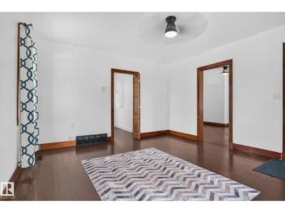 9921 109 ST photo 11
