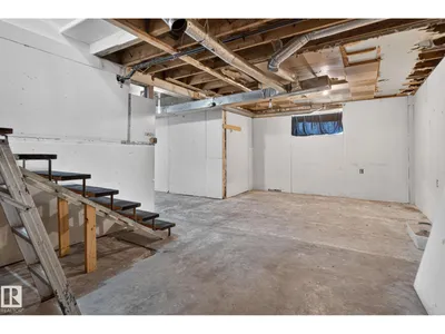 9921 109 ST photo 14
