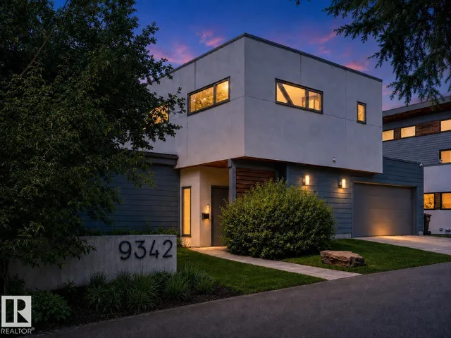 9342 83 AV NW, Edmonton
