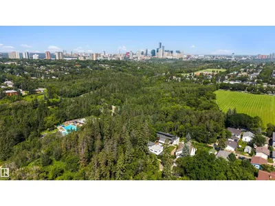 9342 83 AV NW photo 60