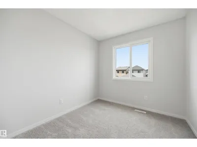 19112 22 AV NW photo 27