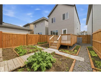 19112 22 AV NW photo 35