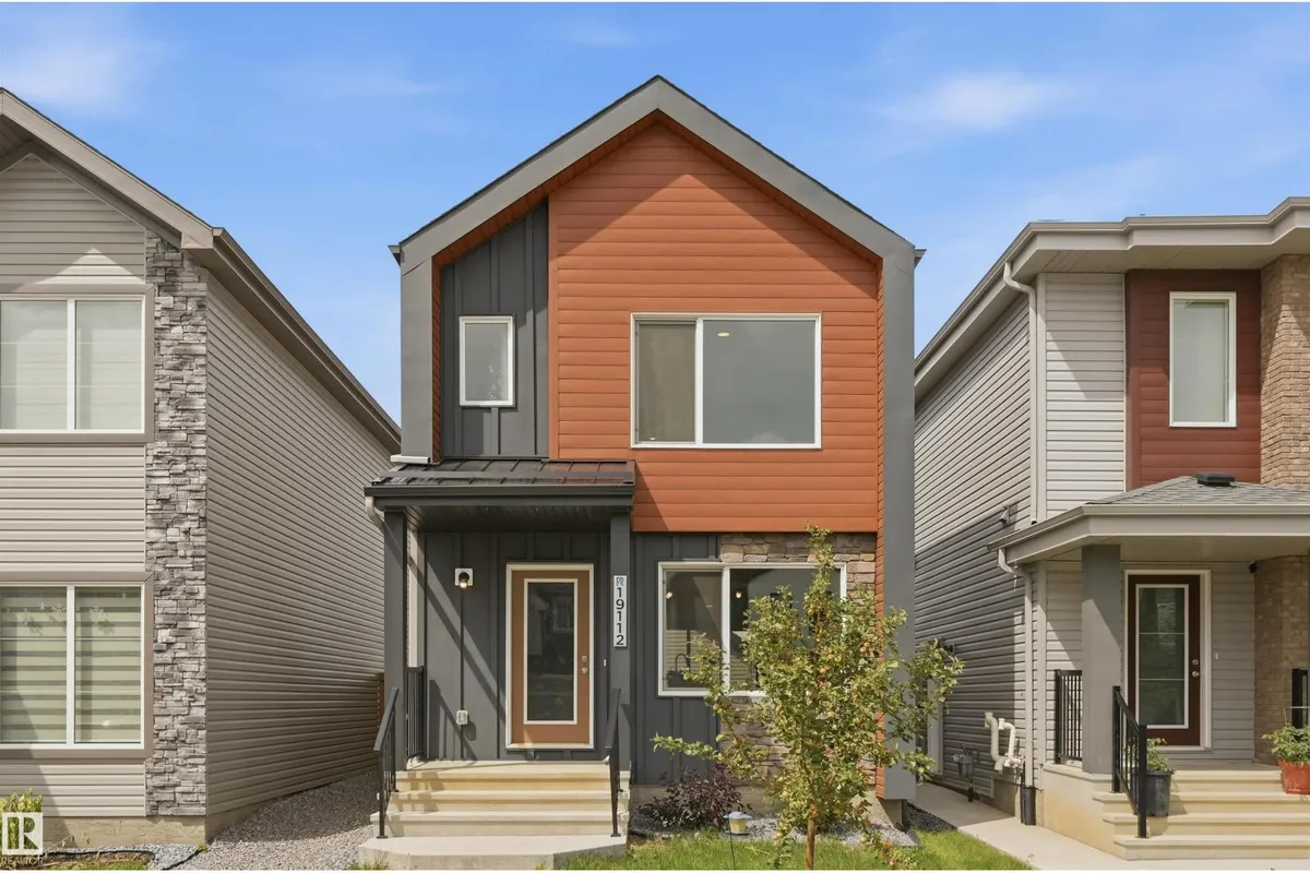 19112 22 AV NW exterior