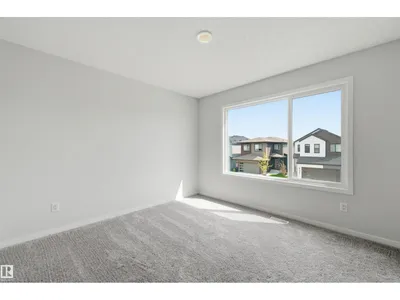 19112 22 AV NW photo 17
