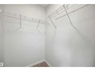 19112 22 AV NW photo 21
