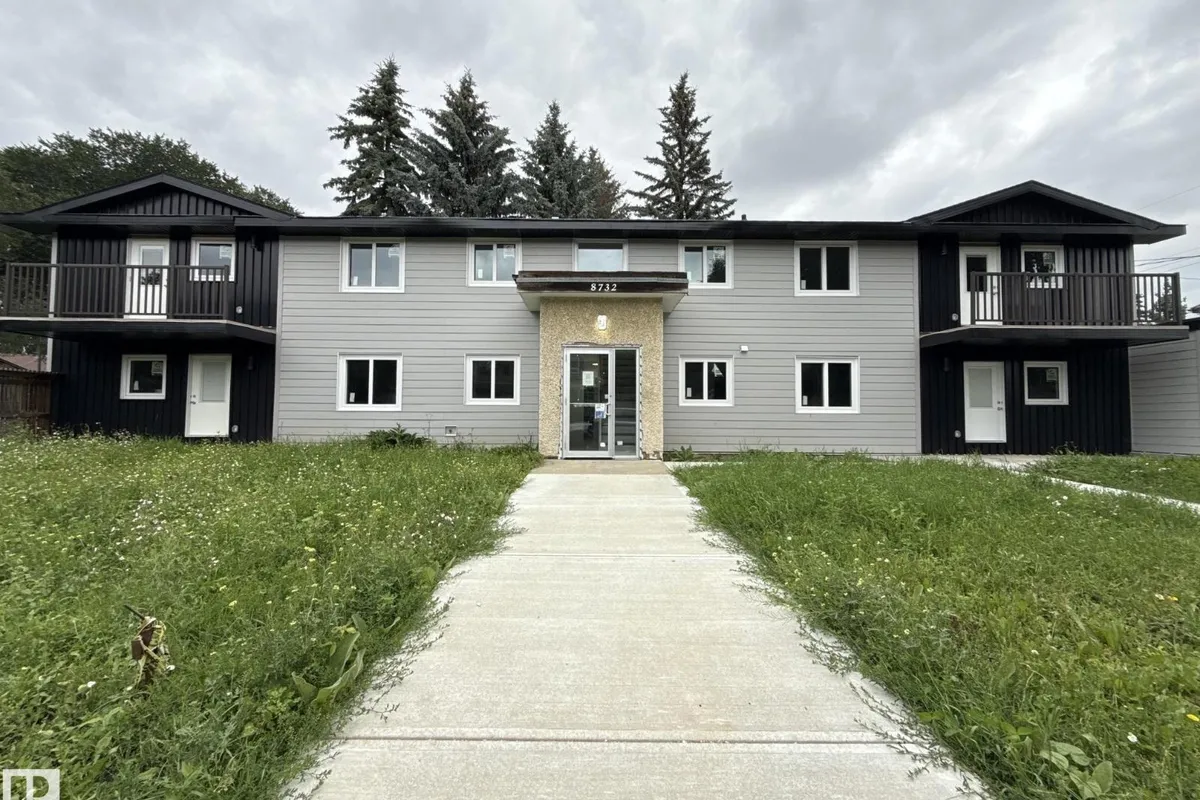 8732 101 AV NW exterior