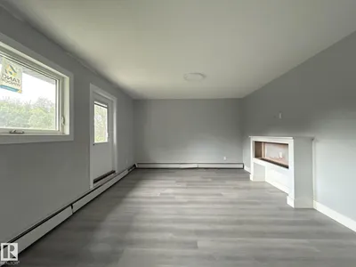 8732 101 AV NW photo 56