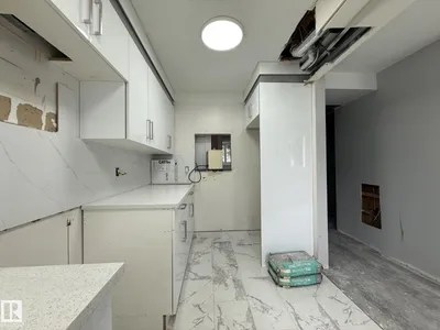 8732 101 AV NW photo 7
