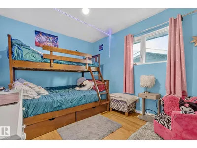 5307 104 AV NW photo 15