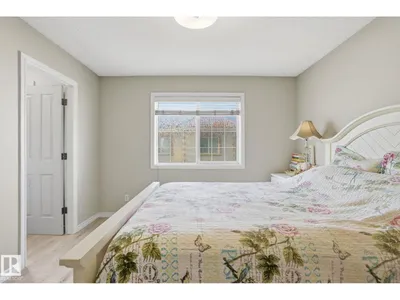 #52 13825 155 AV NW photo 19