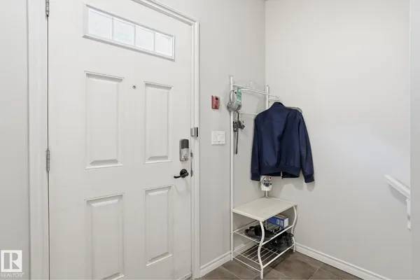 #52 13825 155 AV NW photo 2