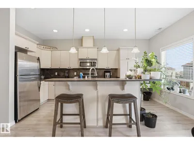 #52 13825 155 AV NW photo 8