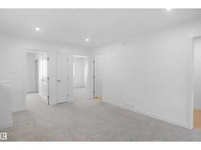 924 17 AV NW photo 22