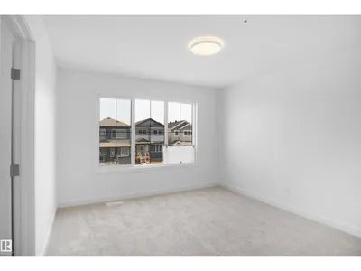 924 17 AV NW photo 23