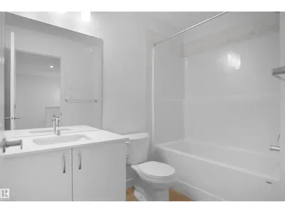 924 17 AV NW photo 29