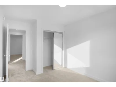 936 17 AV NW photo 23