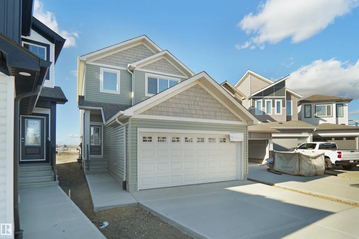 936 17 AV NW exterior