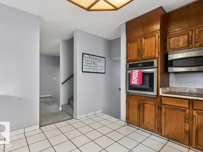 3205 104A ST NW photo 13