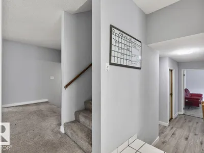 3205 104A ST NW photo 18