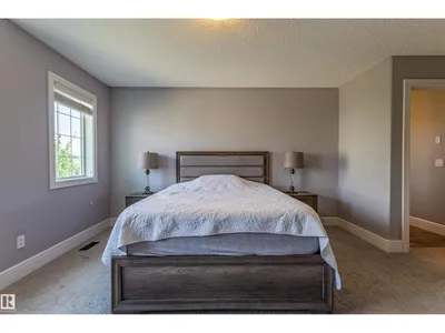 522 174A ST SW photo 23