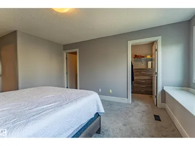 522 174A ST SW photo 25