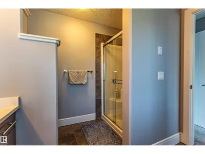 522 174A ST SW photo 31