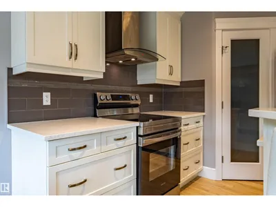 522 174A ST SW photo 6