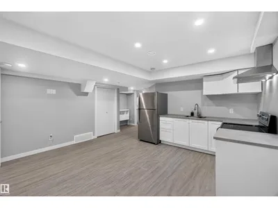 1325 PODERSKY WD SW photo 29