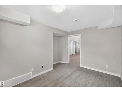 1325 PODERSKY WD SW photo 34