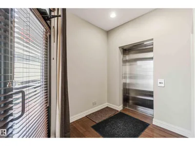#401 10009 102 AV NW photo 16