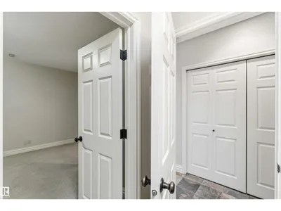 #401 10009 102 AV NW photo 19