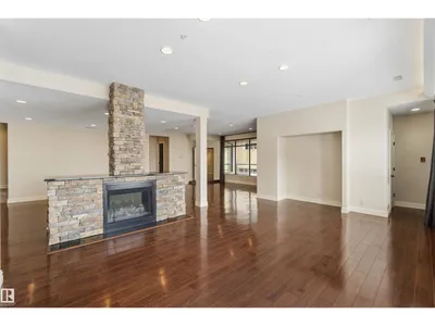 #401 10009 102 AV NW photo 24