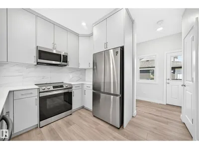 3816 CHRUSTAWKA PL SW photo 15